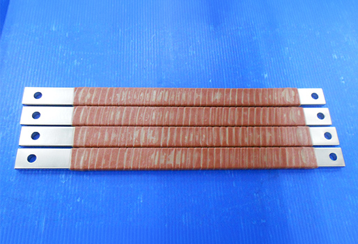 直線形状の銅ブスバーにテーピング加工が施された製品 type-001